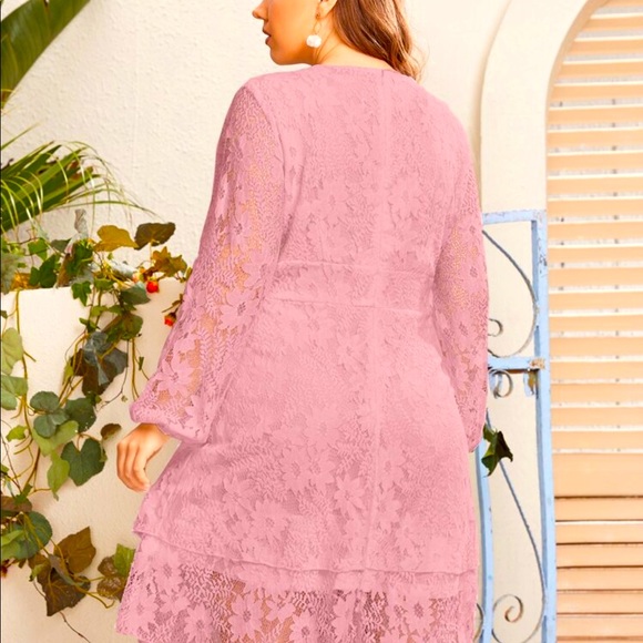 Beautiful pink lace dress - Picture 9 of 10